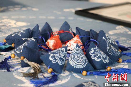 涂伊莎|四川古蔺川南苗族蜡染创作：让传统手艺大放异彩