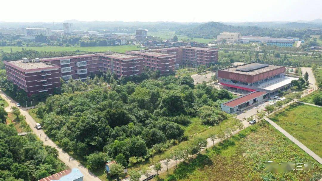 新面貌带你走进高安中专大城校区