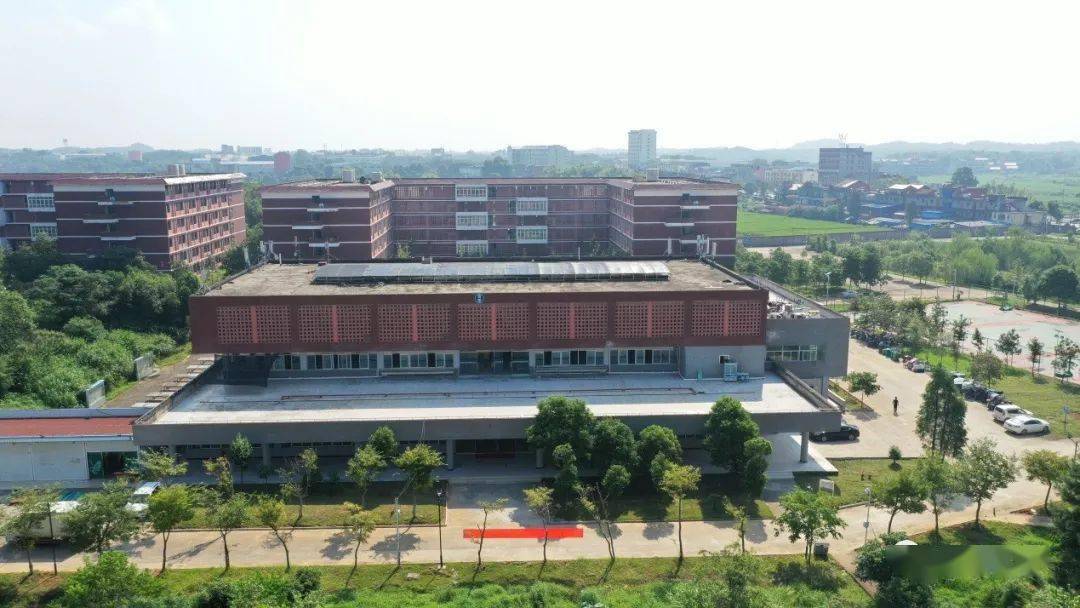 3500多名学生高安中专大城校区来了