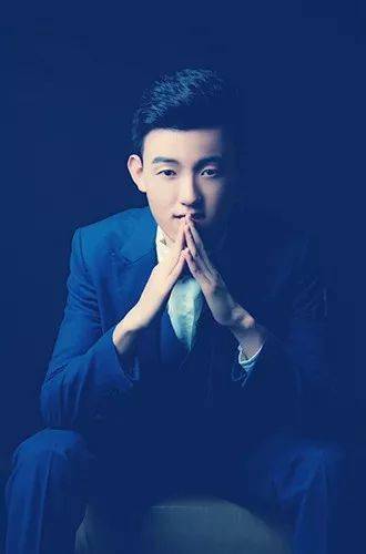 静海文化疫情中的堡垒作者李鸿林