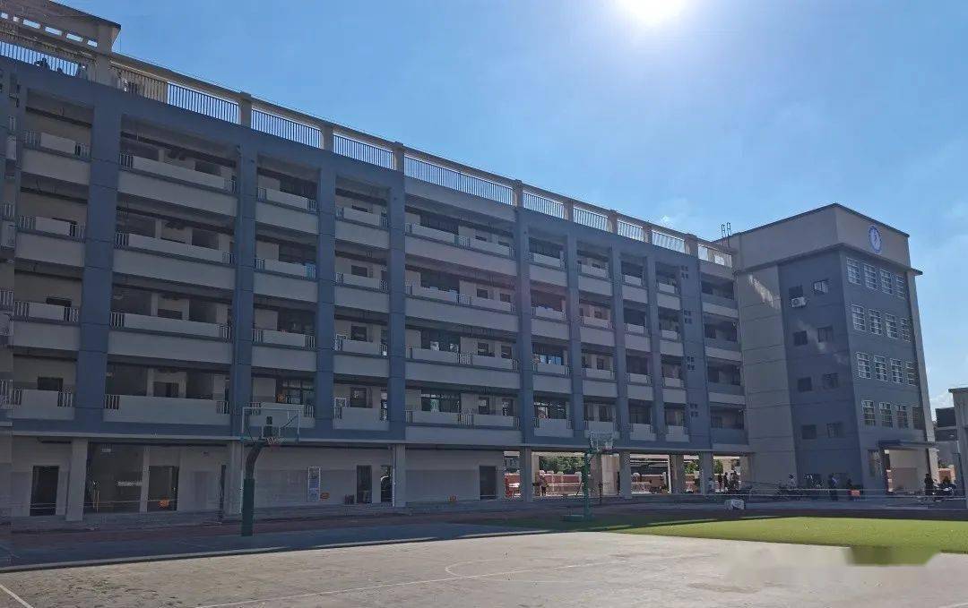 据悉,永安市东门小学综合楼建设项目,是永安市为民办实事项目,是城投