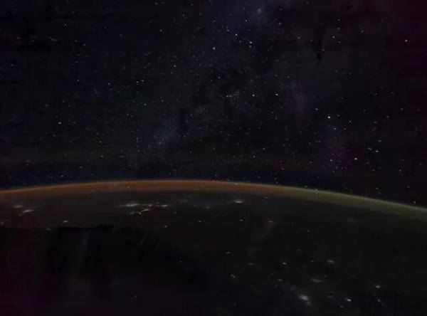 地球|航天员第一视角来袭，领略太空的震撼之美！