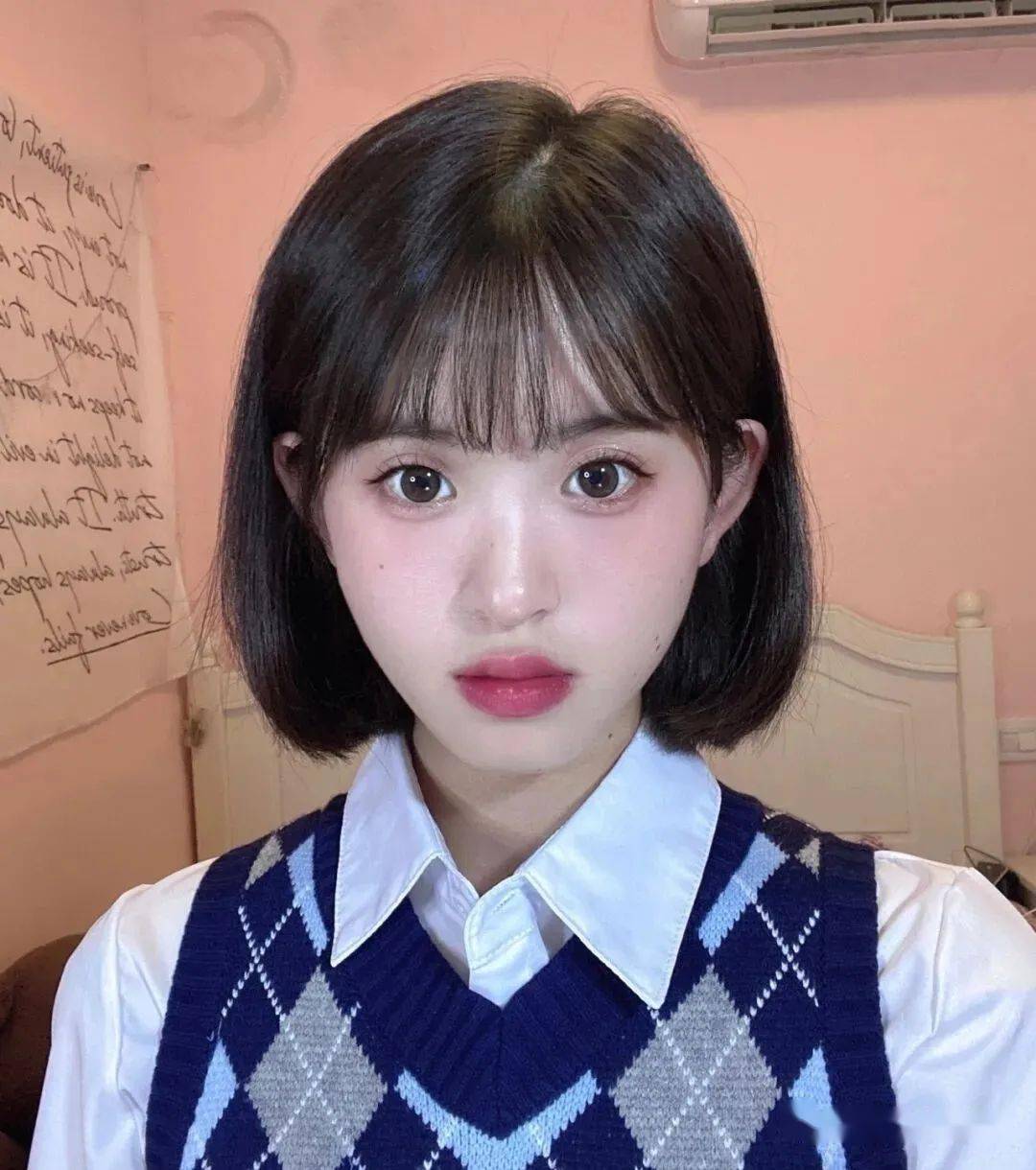 "剪短发,嫩回18岁"