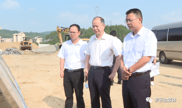 罗田县委副书记代理县长周黎调研2021年城区重点建设项目