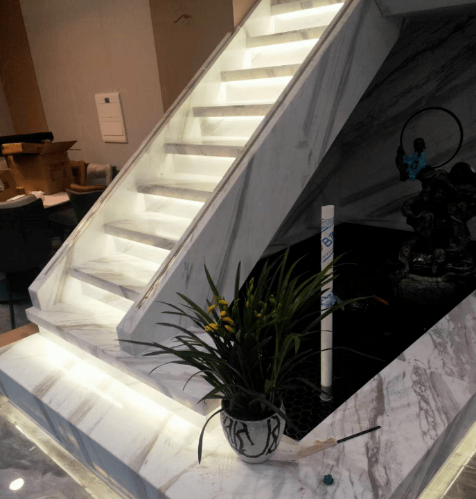 三种石材楼梯灯带做法及案例欣赏