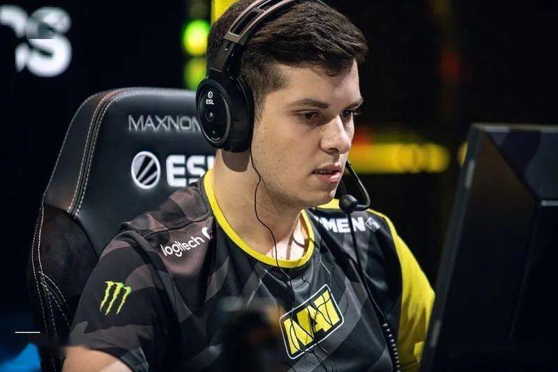 csgo选手八月红黑榜载物剑圣云集红榜黑榜榜首可是头一回