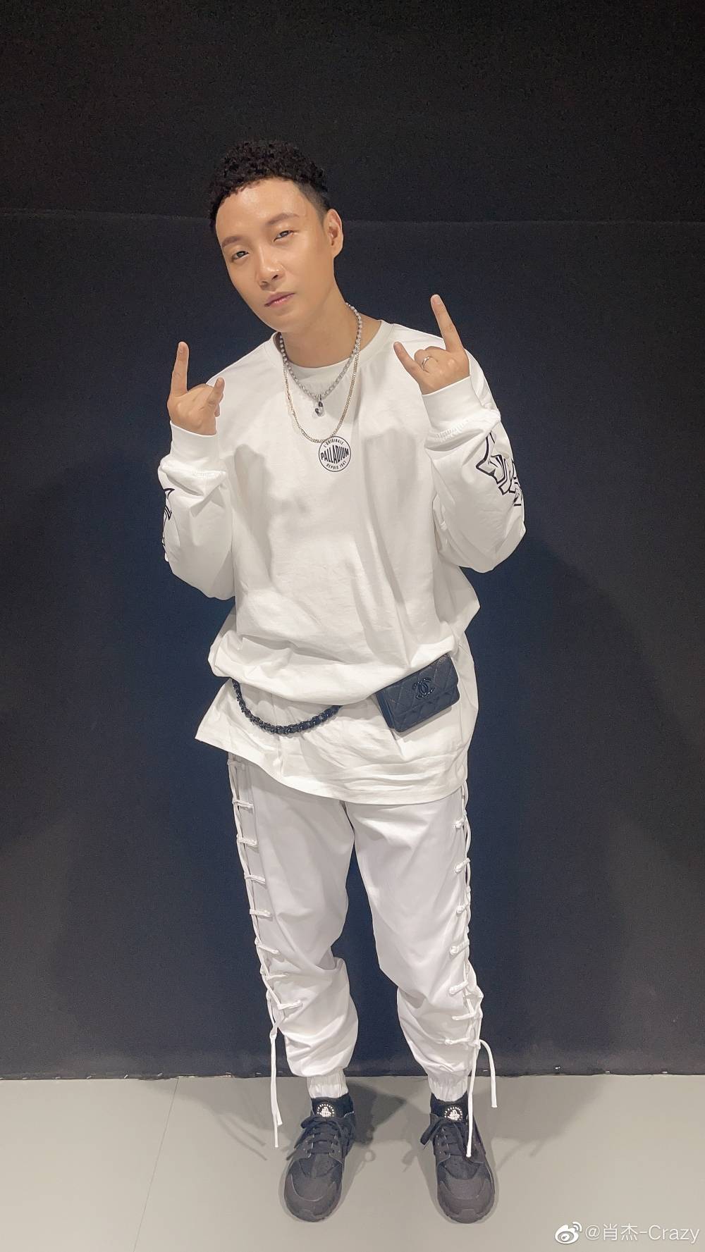 来到神仙打架的这就是街舞4最吸引锁舞三冠王肖杰的还是中国传统文化