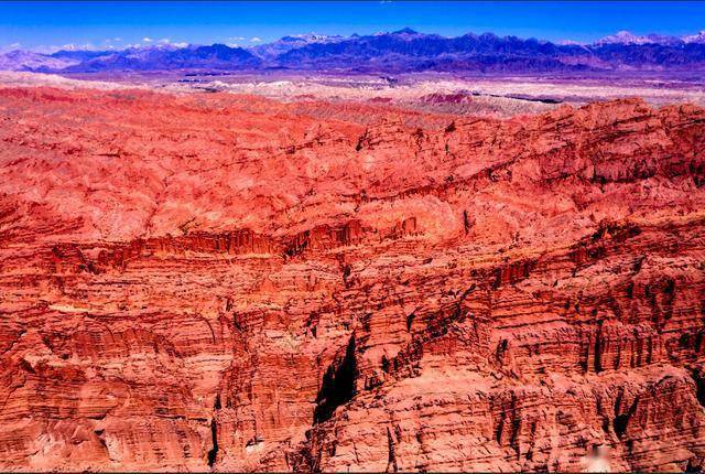 大西北的奇特自然景观赤沙山地貌