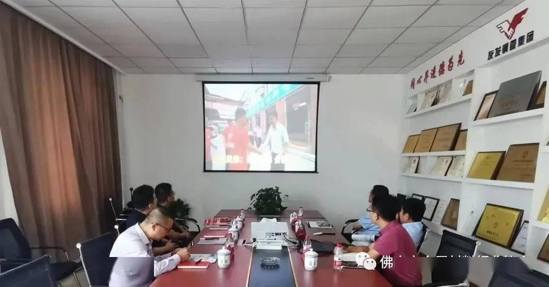 市不锈钢商会会长许小军来访天津友发不锈钢管有限公司进行参观交流