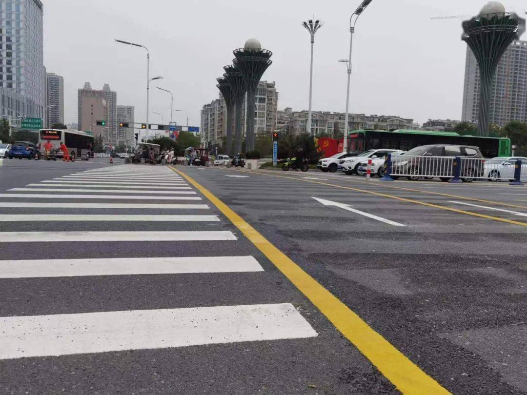 阜阳又一重要路口斑马线变了现在咋走
