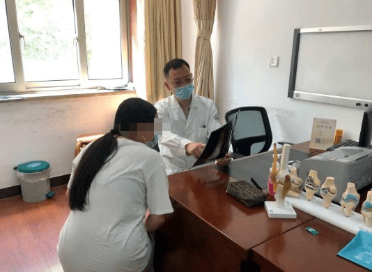 瞬间|妈妈每天逼女儿跳绳3000个，医院报告出来瞬间慌了