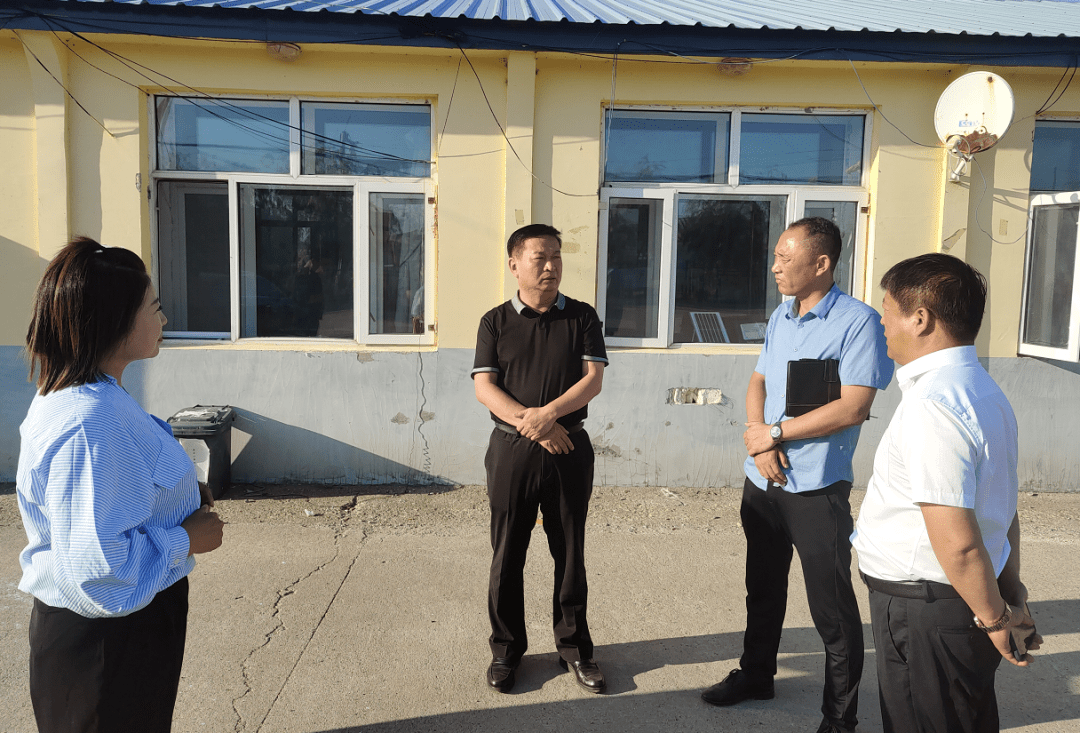 孙连昌到北岗乡走访看望脱贫群众