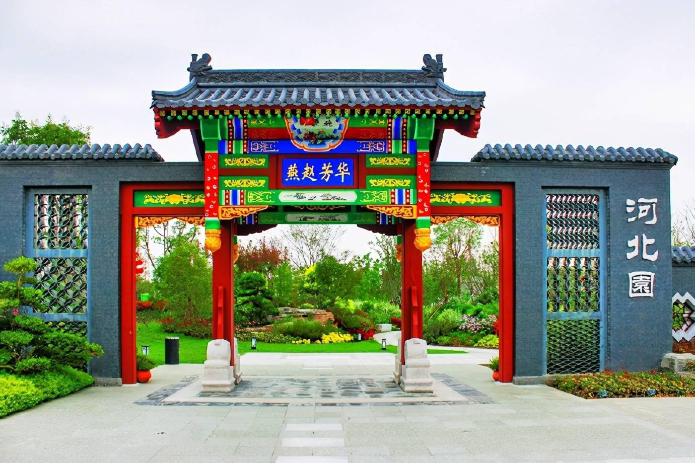 赶在崇明花博文化园闭园前让我再看你一眼一天游遍中国