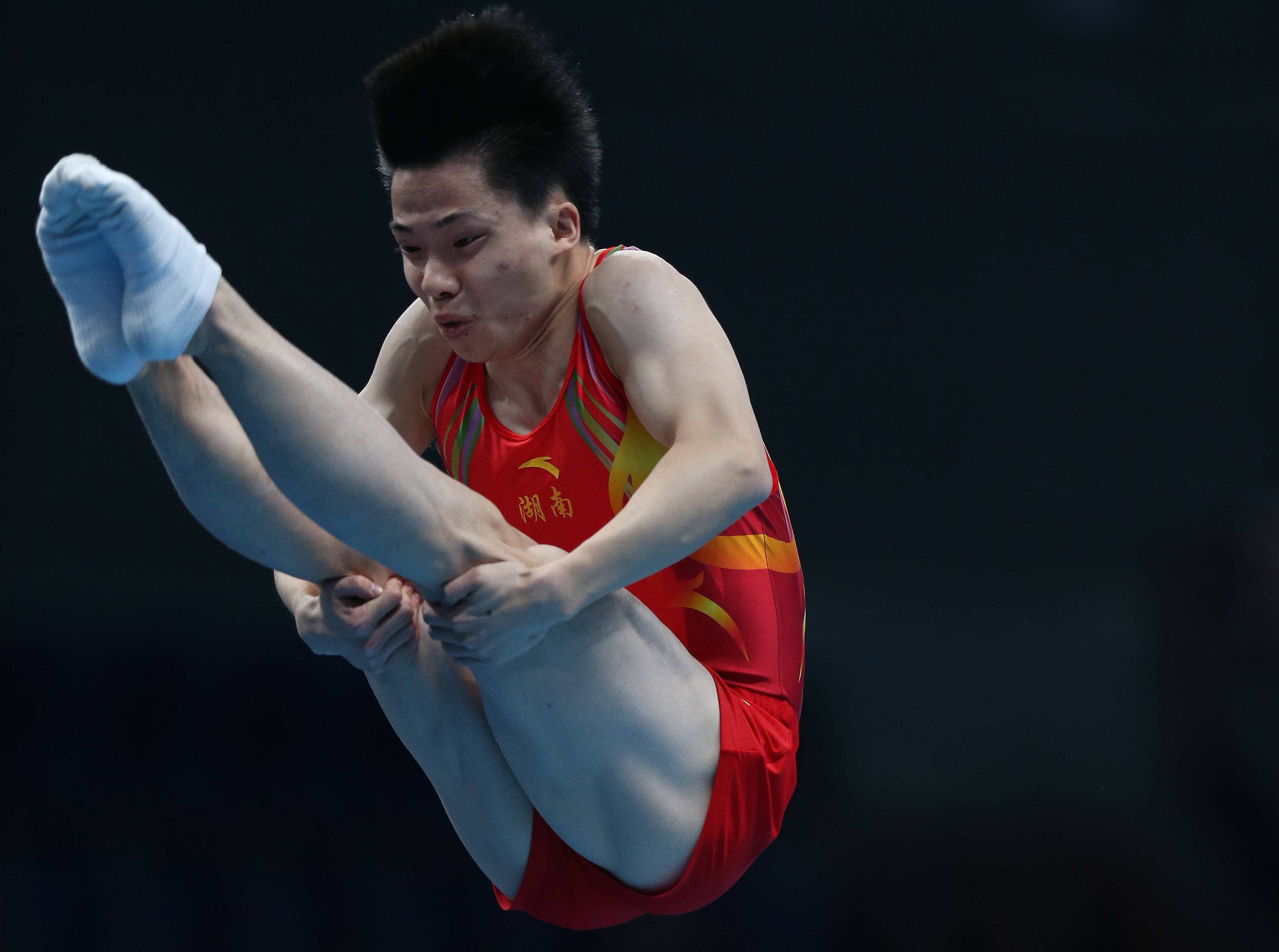 蹦床男子个人决赛严浪宇获得冠军