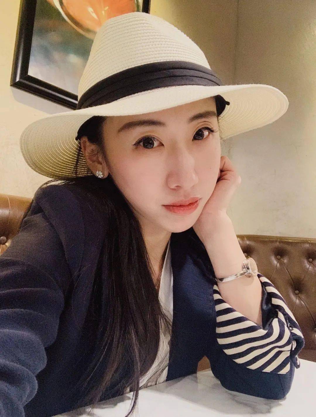 学霸高质量看秀零九零五之抓马游击