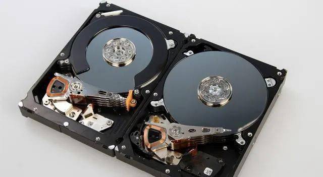 啥是叠瓦式硬盘你不懂奸商就乐了