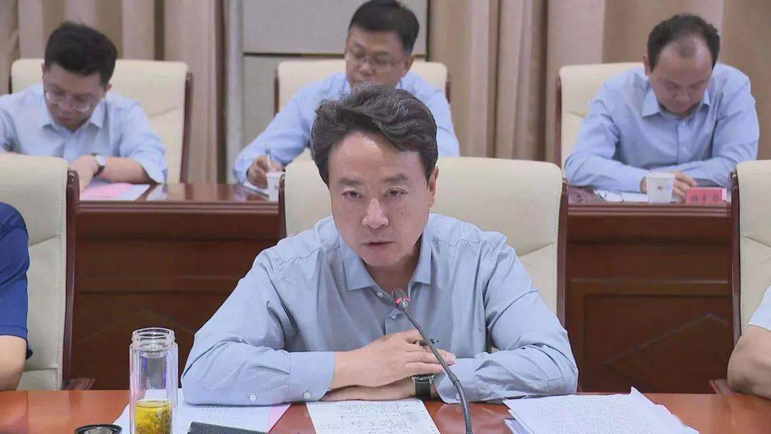 卢小亨与中国船舶集团风电发展有限公司总经理郑松一行座谈