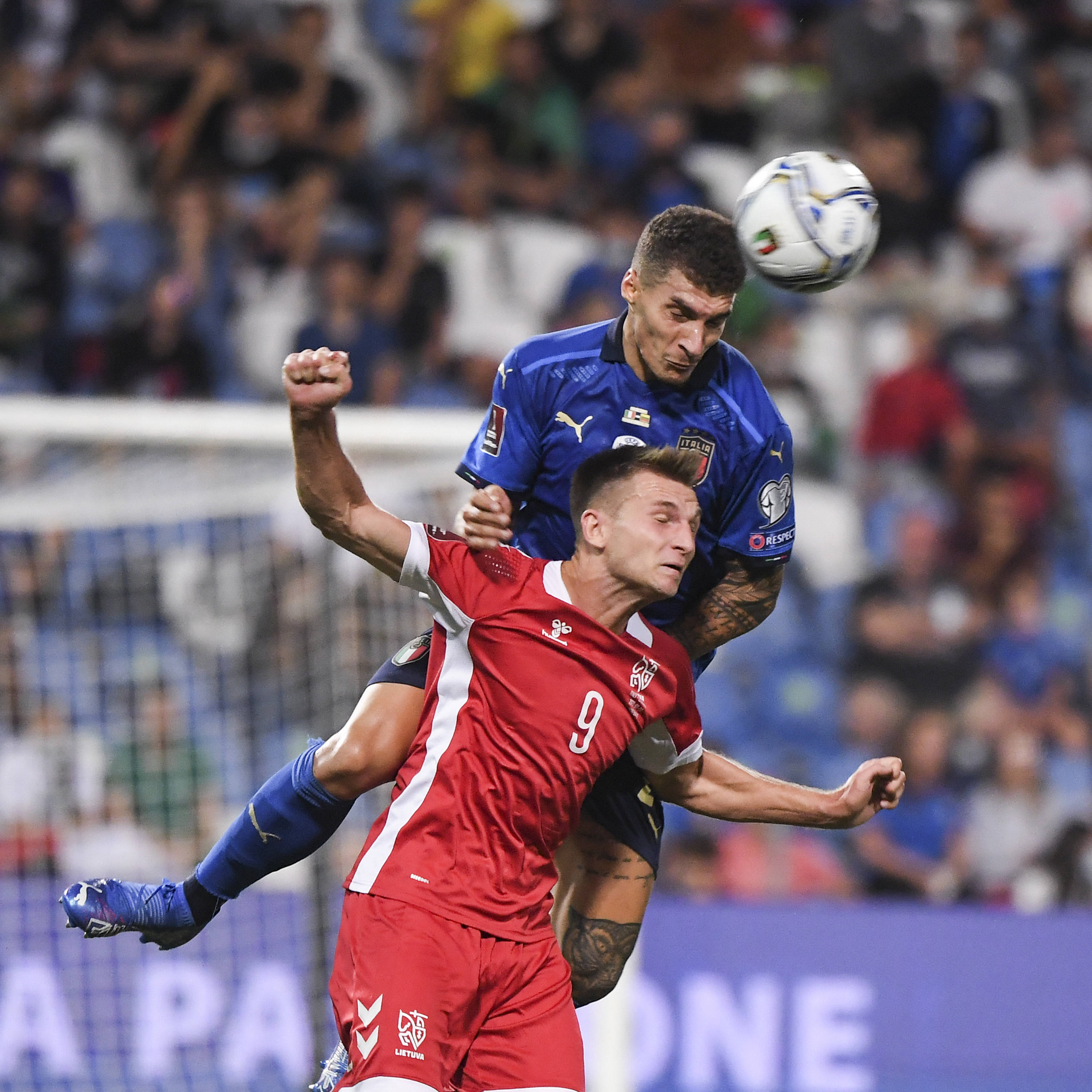 足球世预赛意大利胜立陶宛