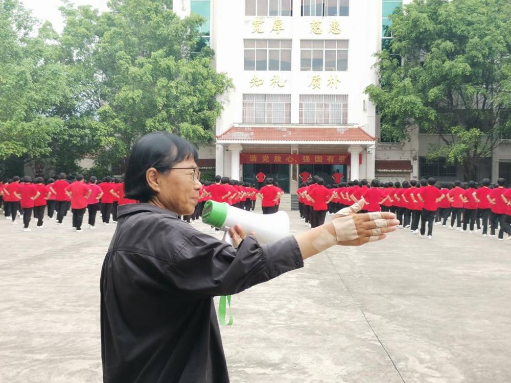 张桂梅|张桂梅的教师节：与学生相伴的寻常日子