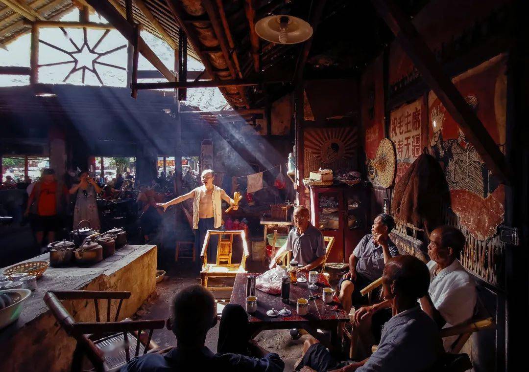 烟火|“发现成都之美·镜头里的公园城市”主题摄影月赛8月获奖作品揭晓，欢迎围观！