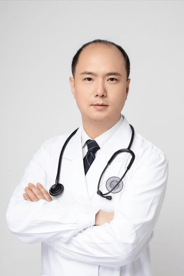 原第三军医大学新桥医院胸外科专家余祖滨教授加盟重庆北部宽仁医院