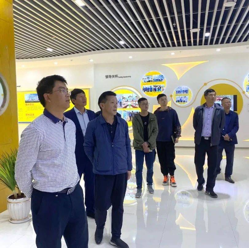 杨绪春在理世集团调研时强调:企业要促进产业增效群众增收_发展
