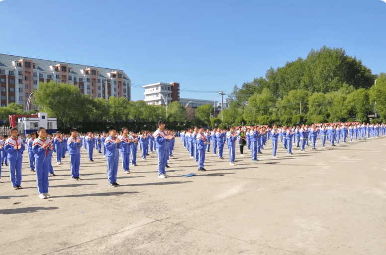 七台河开学图片