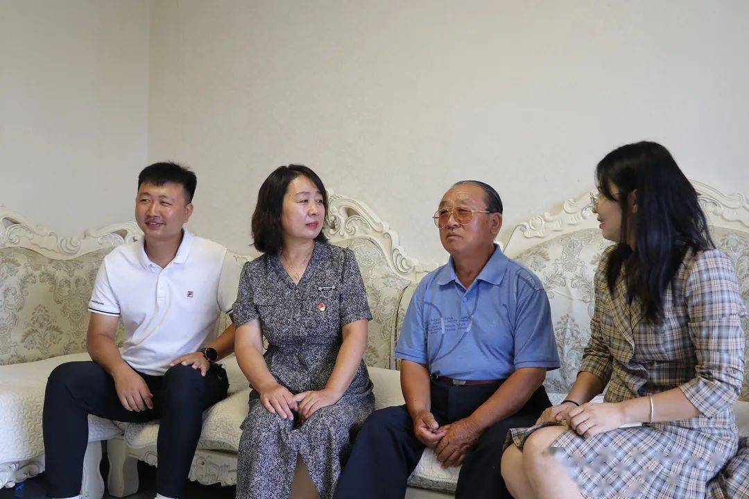 长大后我就成了你!