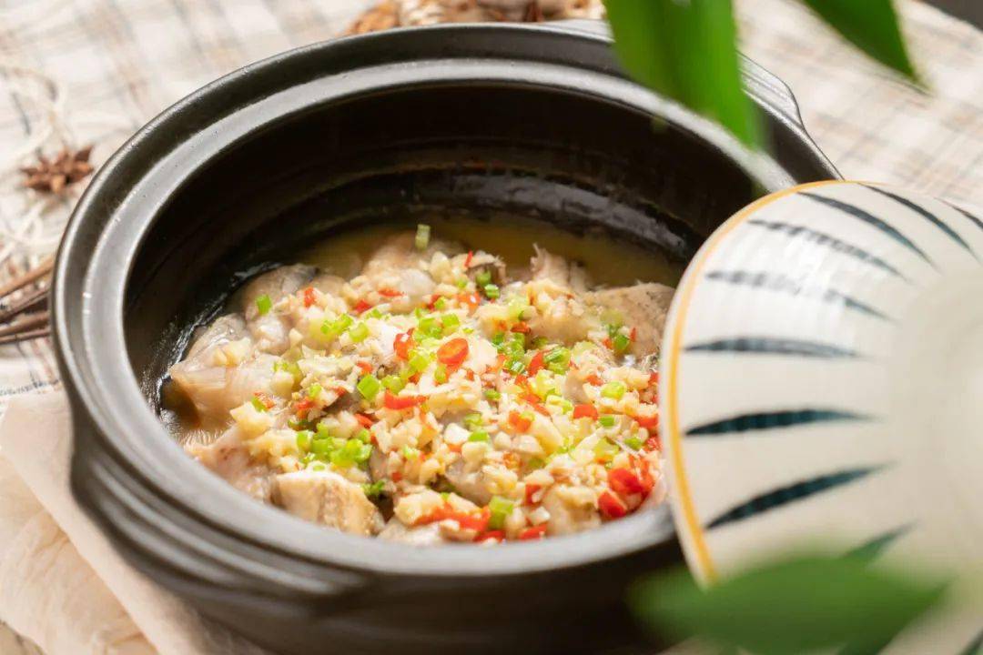 在家怎么做豆腐鱼 0ef1655615f54401951b43059348653f.jpeg