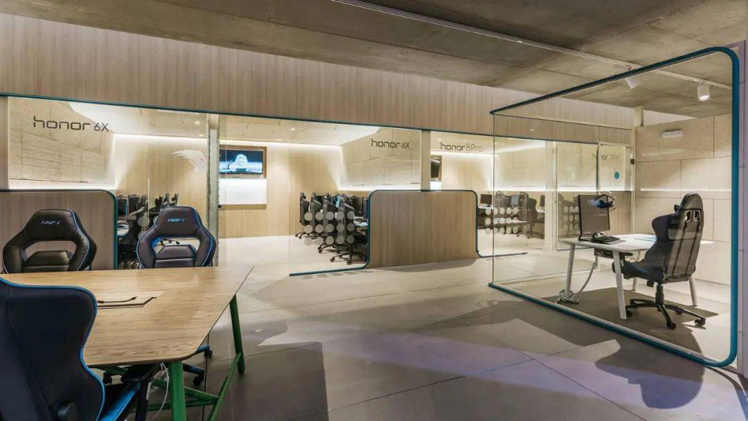 8g目录介绍案例展示ktv"好色的绅士" kingkiss 量贩式ktv上海vshow