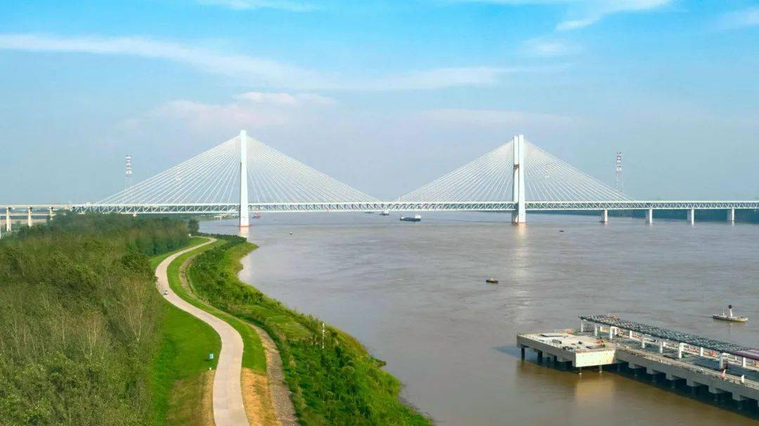 美如画跟着空中巡查一起看看江陵的大美风光