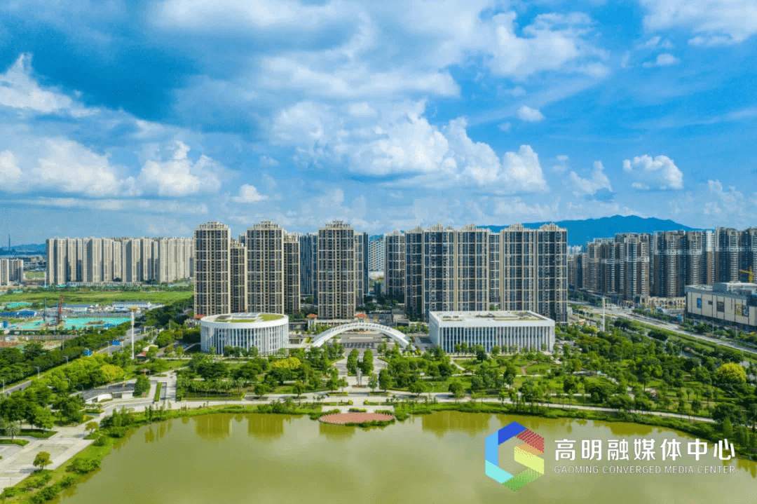 根据工作实施方案,高明区"交付即交证"改革主要共包含以下三大业务:交