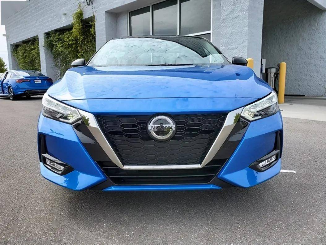 轩逸彻底放开了新一代车型到店外观内饰升级真霸气