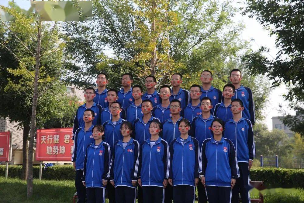 请党放心·强国有我 | 海泉高中举行新学年首次升旗仪式