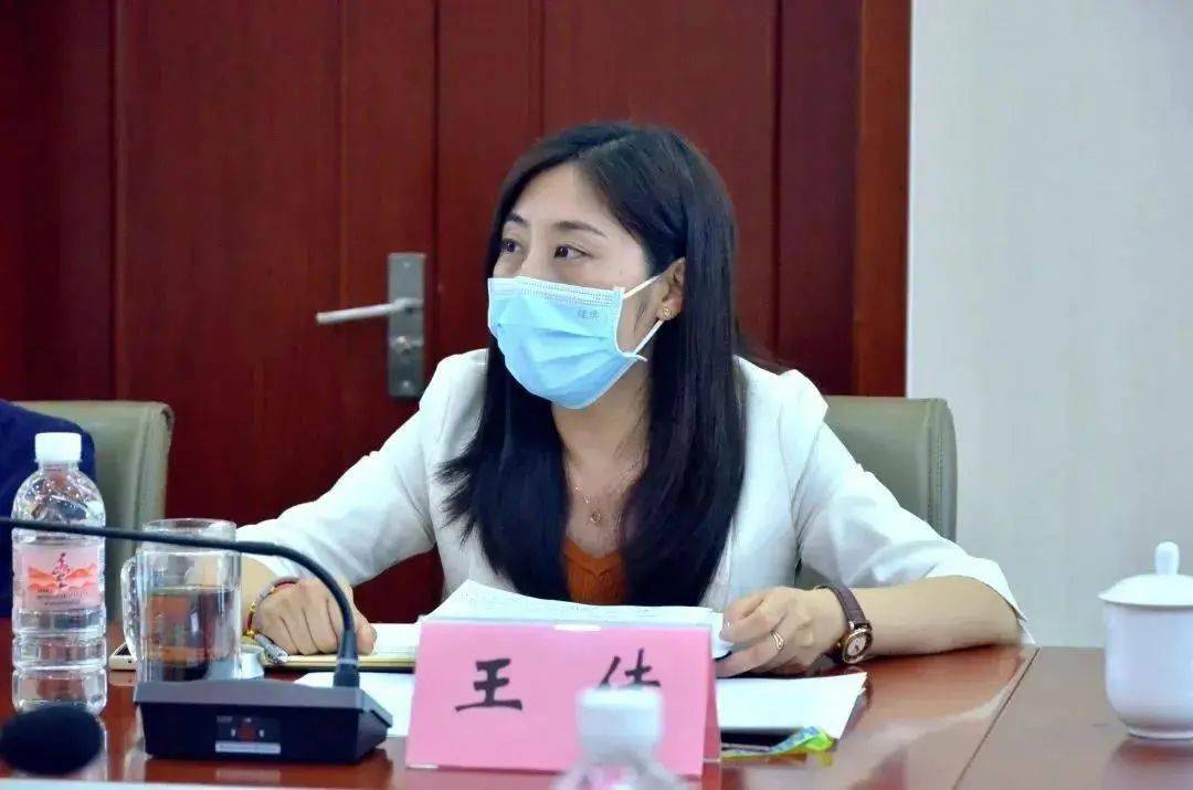 区委统战部副部长区工商联党组书记谢静带队到街道商会调研指导工作