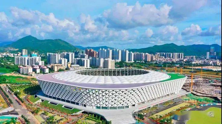 高大上三亚建成海南最大体育场