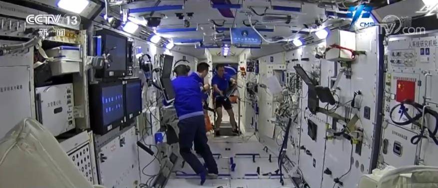 训练|科普 | 从太空到地球 重获重力航天员感觉如何？专家答疑……
