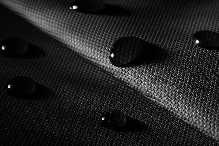 设计|让男人一见痴迷「巨能装」斜挎包！出街背它帅炸整条街