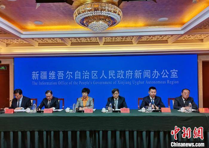 酿酒|新疆“以酒为媒”举办丝绸之路葡萄酒节