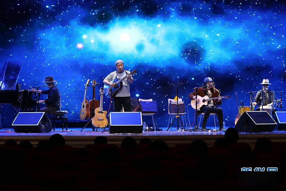 活动现场,旅行者乐队,兰州职业技术学院合唱团