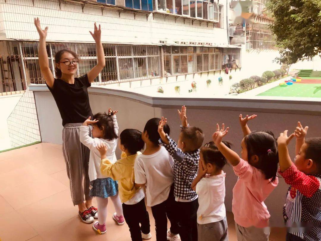 活动|镇安县幼儿园开展小班幼儿开学活动