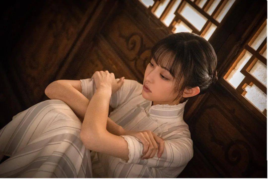 盖玥希|盖玥希：年代传奇里的「大青衣」，《一剪芳华》的水晶花