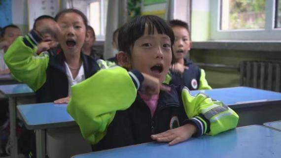 兵兵|新华全媒+|爱牙日这天，孩子们唱这首刷牙歌纪念他