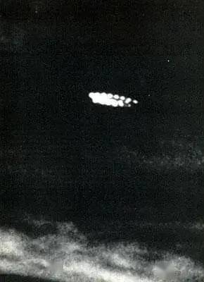 世界各地经典ufo目击照片