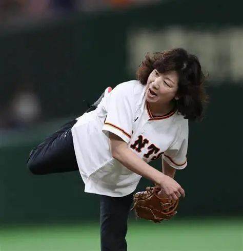 那个喝过马桶水的野田圣子想成为日本首位女首相的人