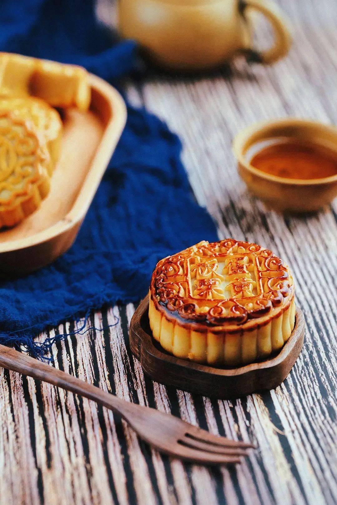 2021年中秋节,一定要逼自己拍这张照片!_月饼