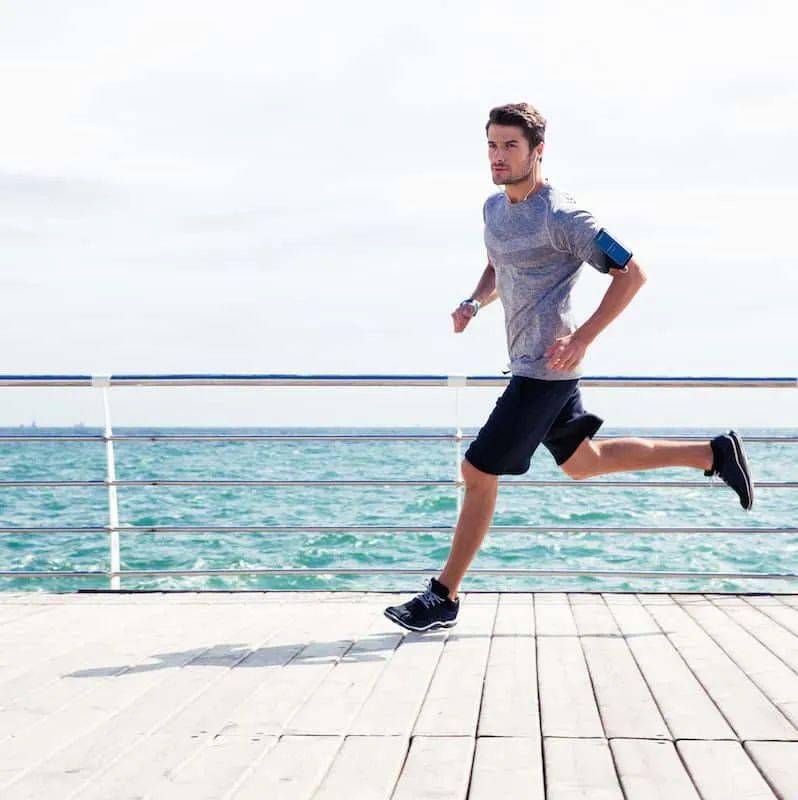 在家怎么练跑步速度和耐力 ff5c15f8b136478f8b01fe73ee6c242e.jpeg