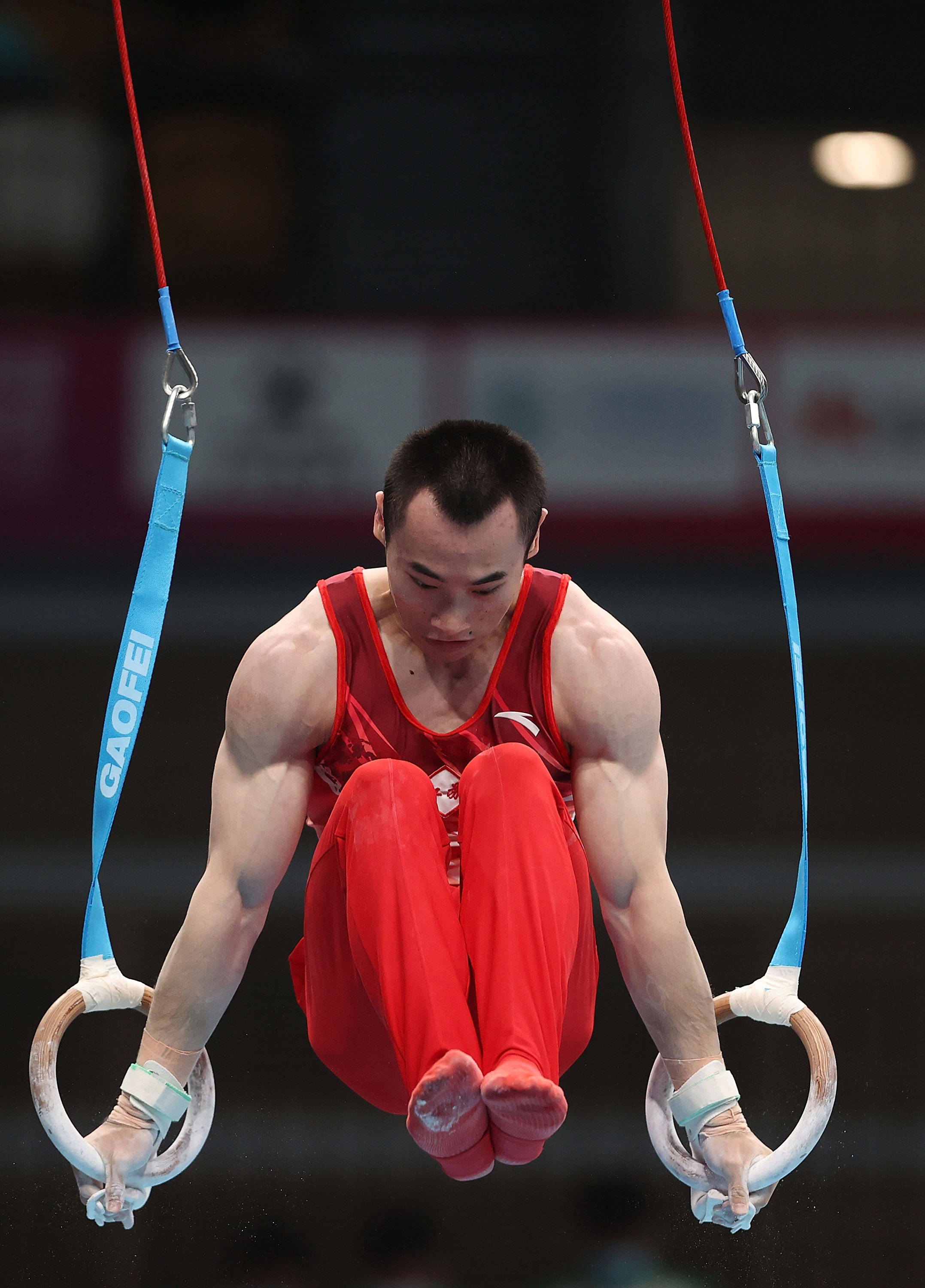 9月21日,江苏队选手马跃在吊环比赛中.