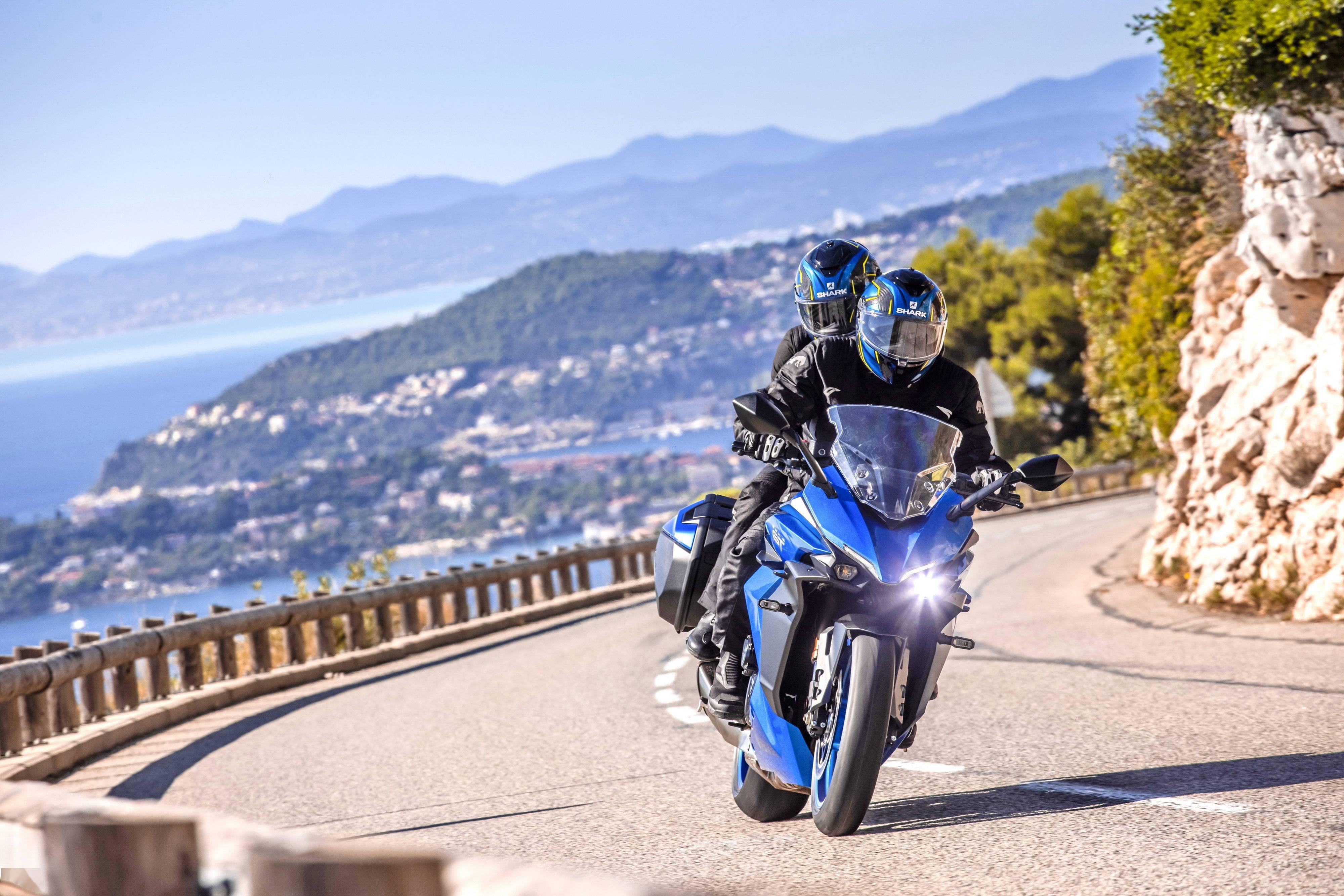 suzuki 新型运动旅行车 gsx-s1000gt:户外特写