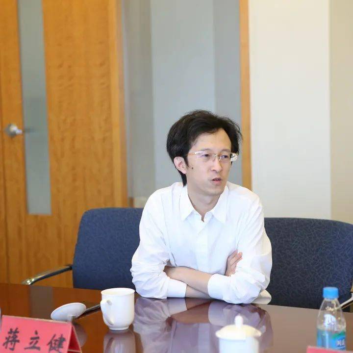 长张秀卓,苏州华成集团有限公司总裁蒋立健分别围绕自身企业发展需求